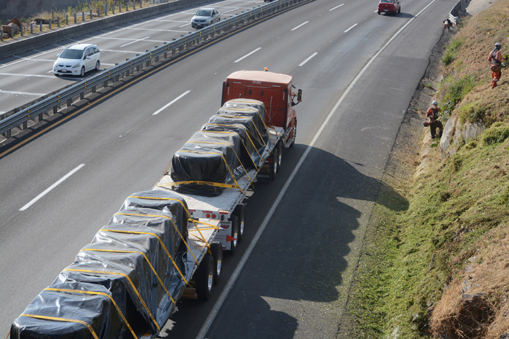 Van por deuda para que corra el peribús #Xunavialidadparatodxs