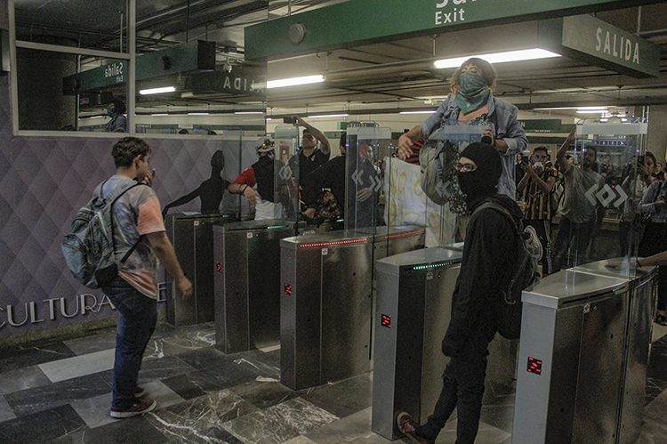 1_ZMG MANIFESTACION ALZA TRANSPORTE PUBLICO JAM (24).jpg