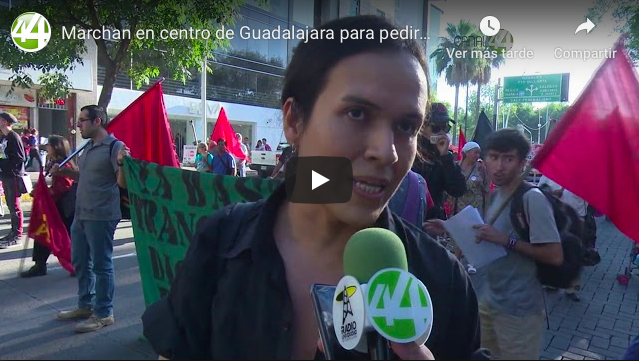 Marchan en centro de Guadalajara para pedir que tarifa del transporte público se congele a 6 pesos