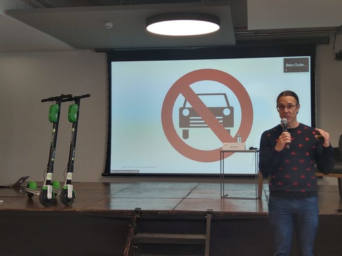 Patines-electrónicos-Georgina-García-Solís-696x522