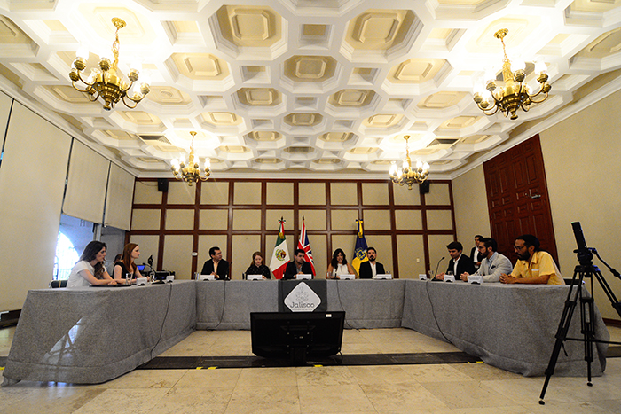 Presentan-estudios-de-pre-factibilidad-para-el-Programa-Parabuses-Incluyentes